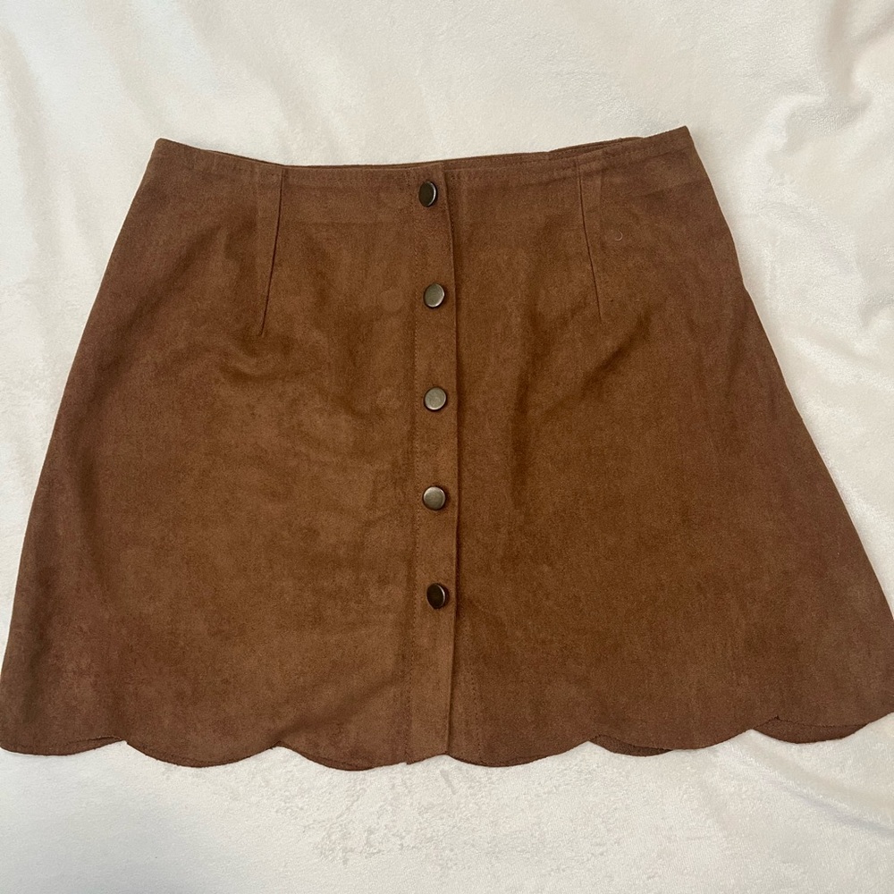 ✨ 5/$25 ✨ Button-Front Suede-feel Brown Mini Skirt